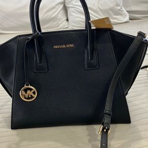 Micheal Kors black satchel leather bag